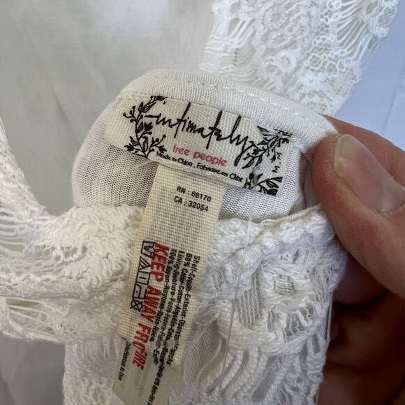 Free People Intimately White Lace Daydreamer Bodycon Open Back Mini Dress Sz M - Picture 3 of 6